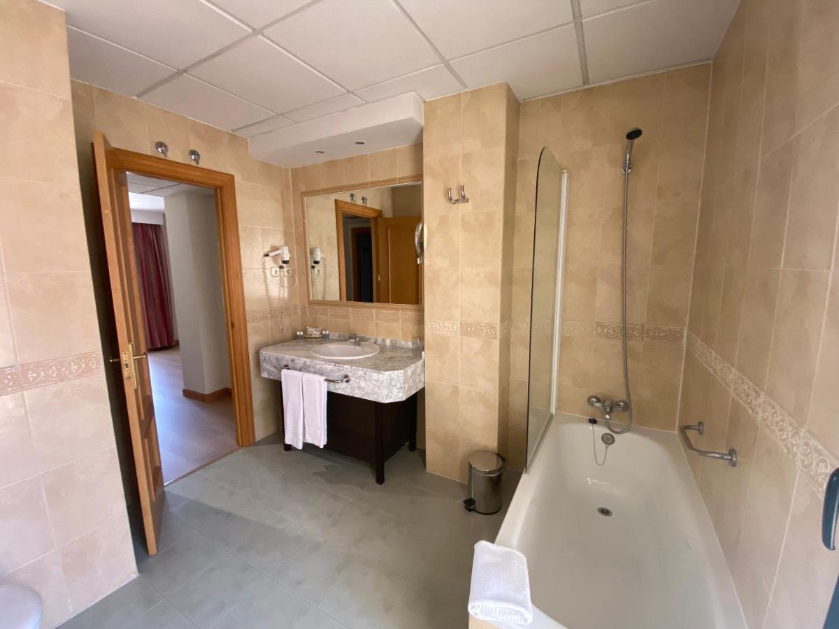 Hotel Equo Aranjuez Luaran gambar