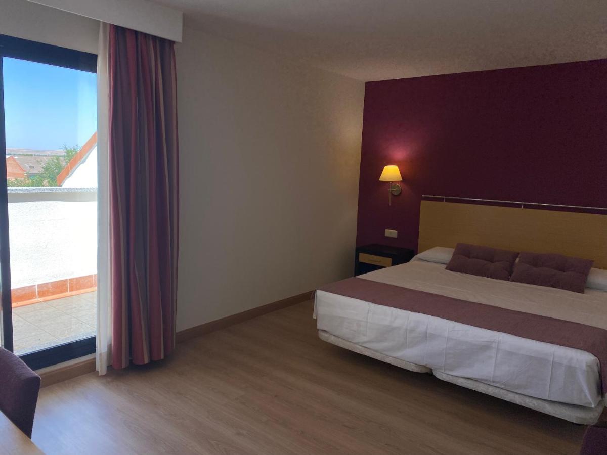 Hotel Equo Aranjuez Bilik gambar