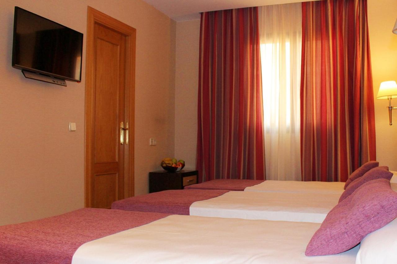Hotel Equo Aranjuez Bilik gambar